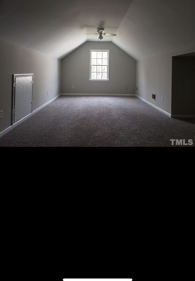 1578 Rogers Pointe Ln #NA - Photo 3 of 11