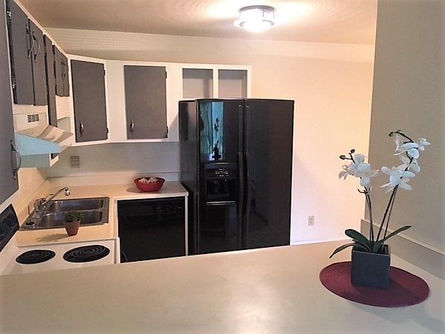 4541 Crescent Rd #I - Photo 3 of 8