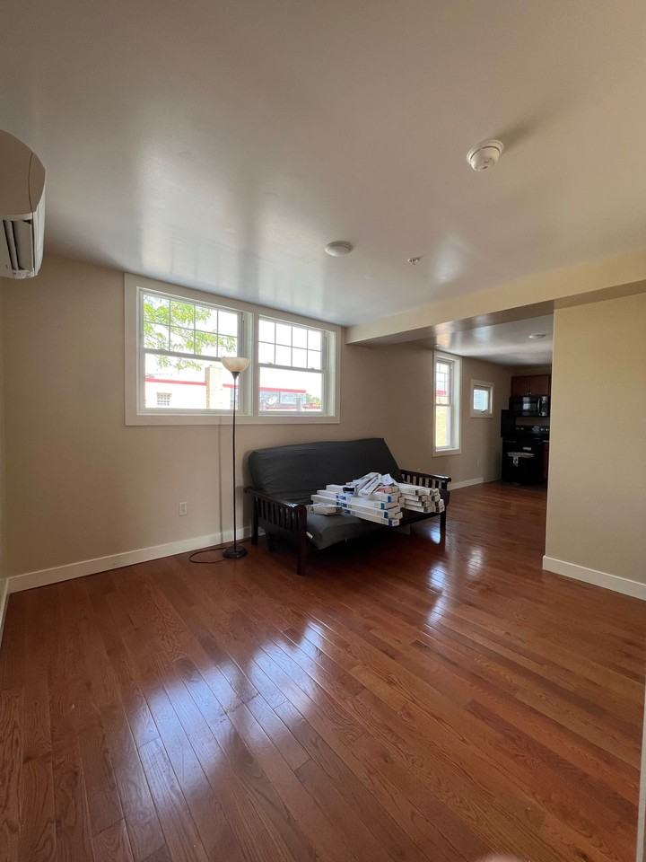220 S Allen St Building - Photo 6 of 11