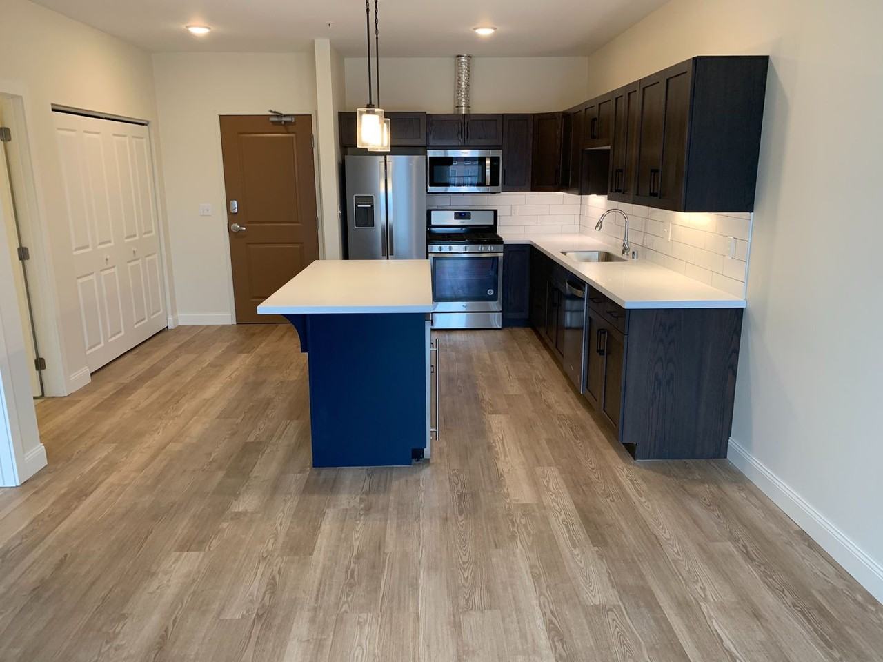 CityView Flats - Photo 5 of 50