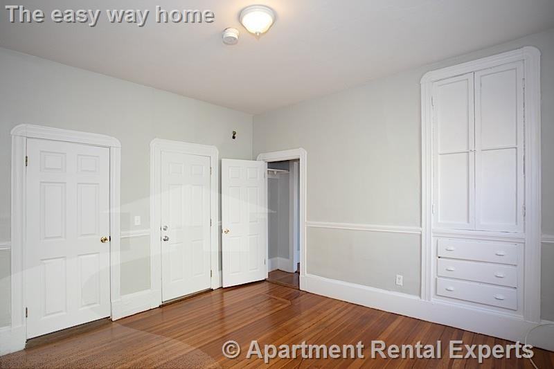 222 Prospect St #3 - Photo 3 of 7