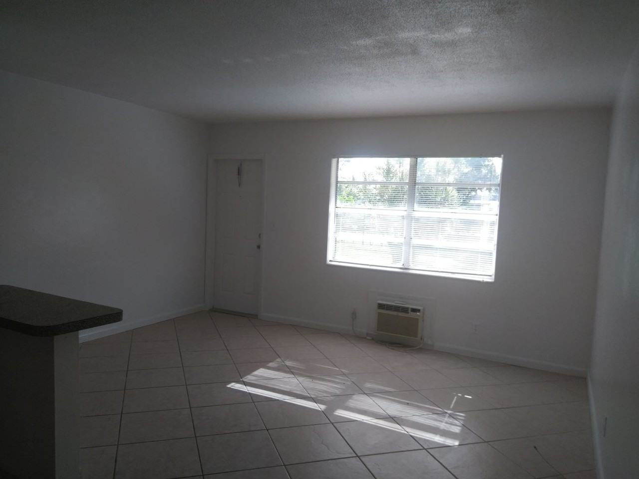 Pompano Palms - Photo 2 of 9