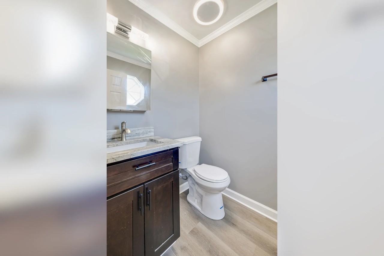 2062 Coleman Dr - Photo 2 of 29