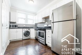 N Greenview Ave #2E - Photo 1 of 1