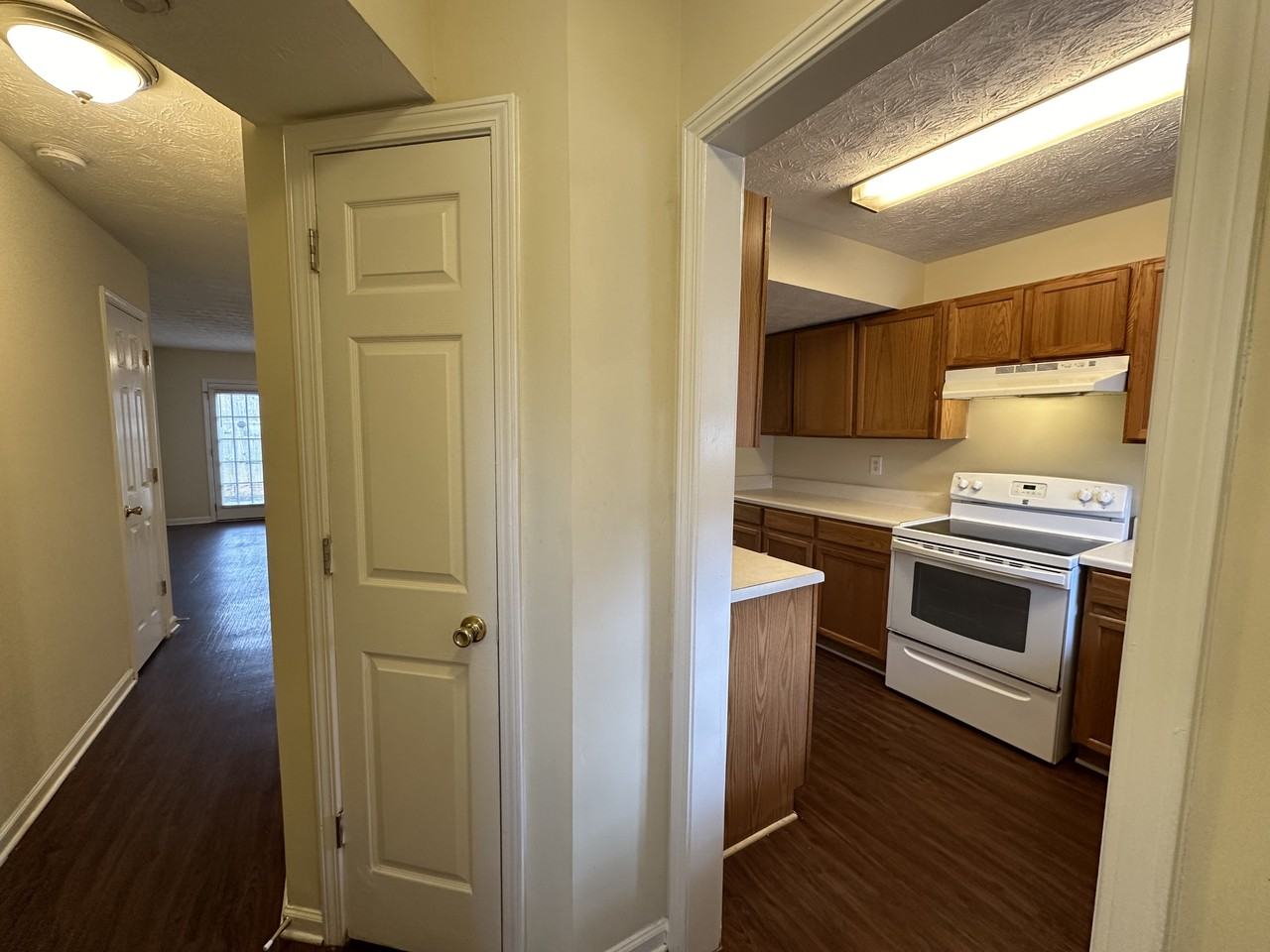 6468 Wellington Chase Ct - Photo 3 of 16
