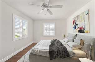 featured image of 14925 Shoreham St #3