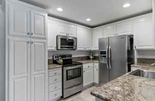 featured image of 14925 Shoreham St #2