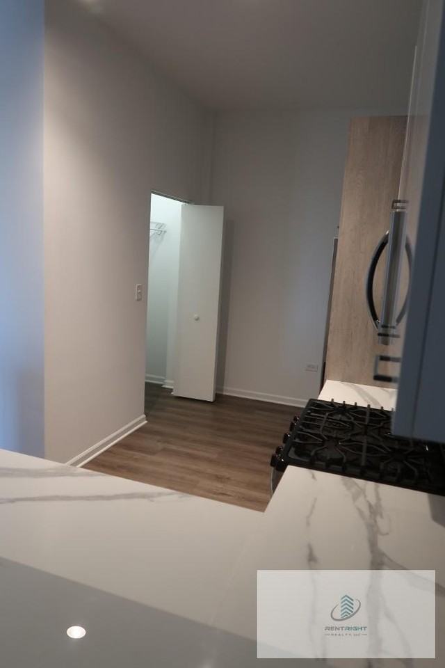 2550 S Wabash Ave #506 - Photo 7 of 20