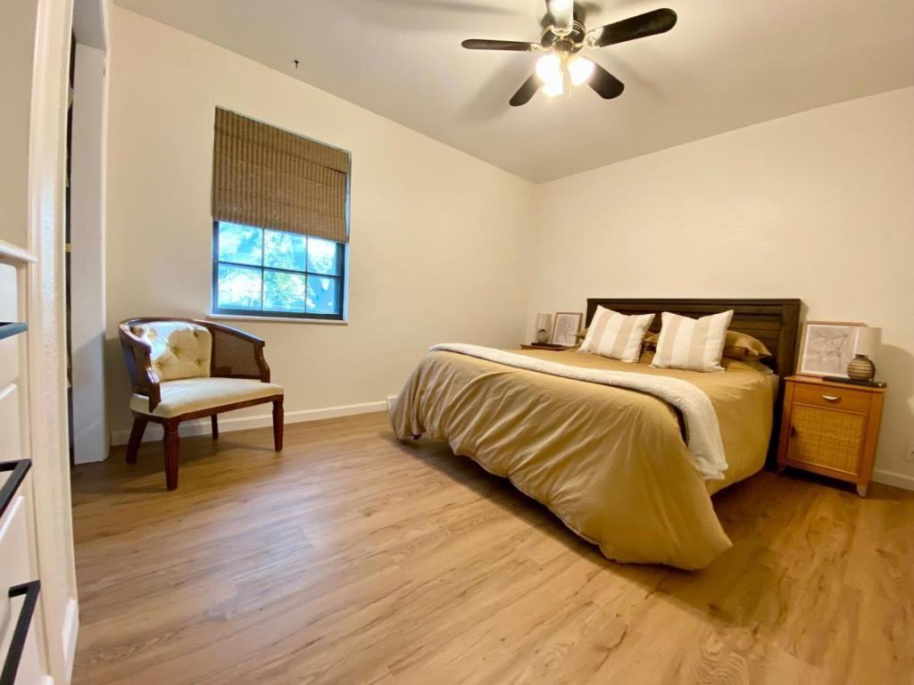 1925 Se Flagstone Ct - Photo 6 of 12