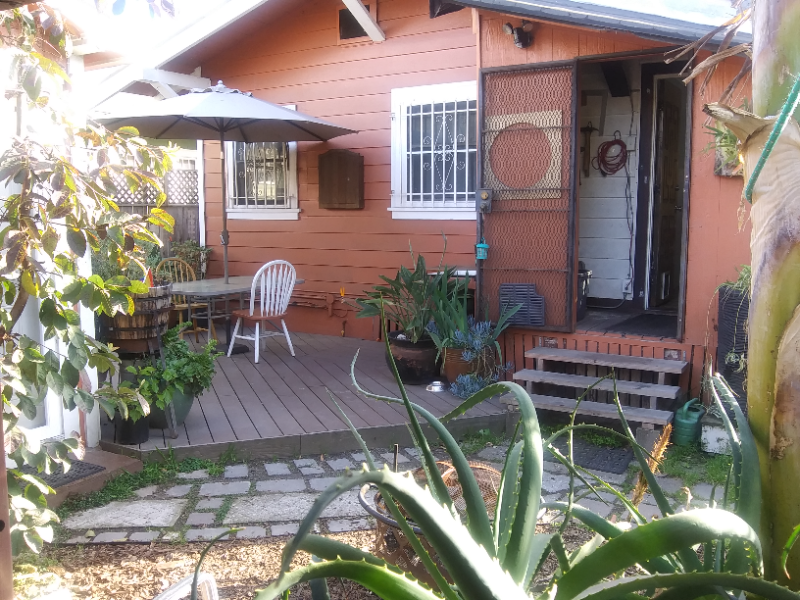 4110 E 15th St #ADU - Photo 2 of 7