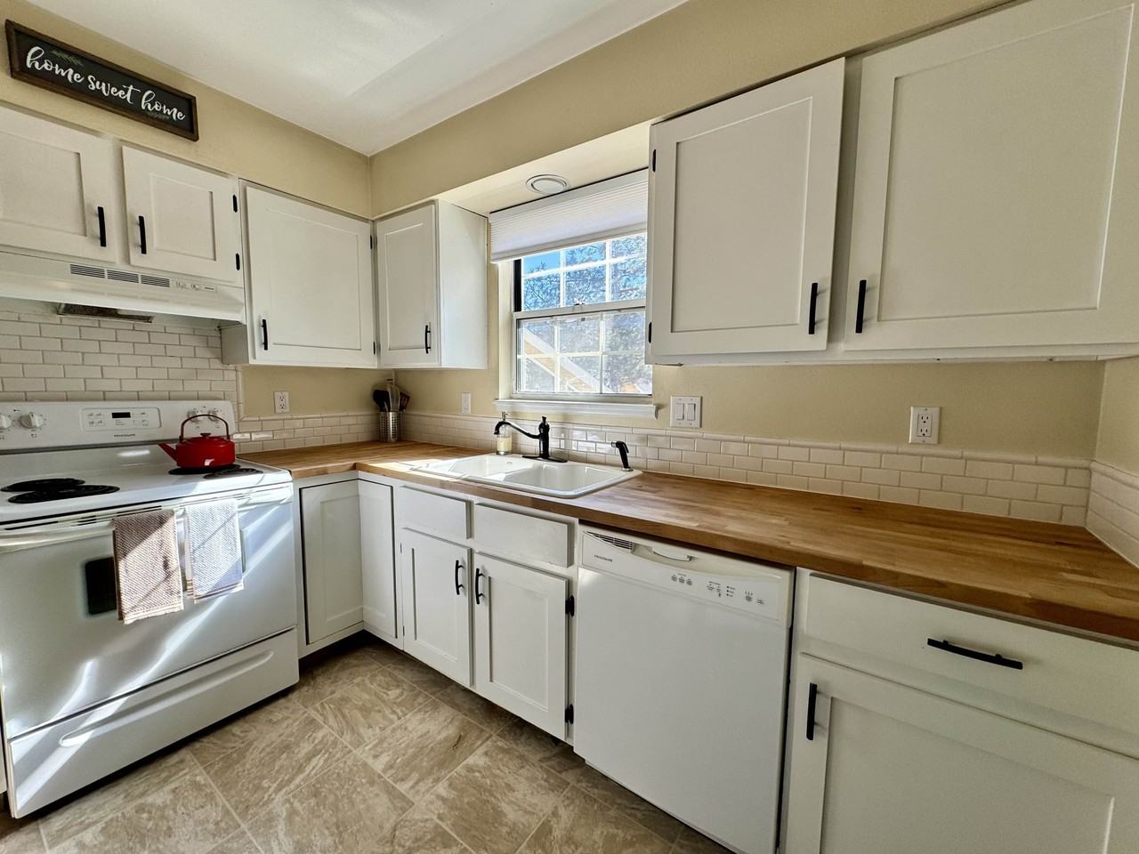 1300 W Stuart St #12 - Photo 5 of 13