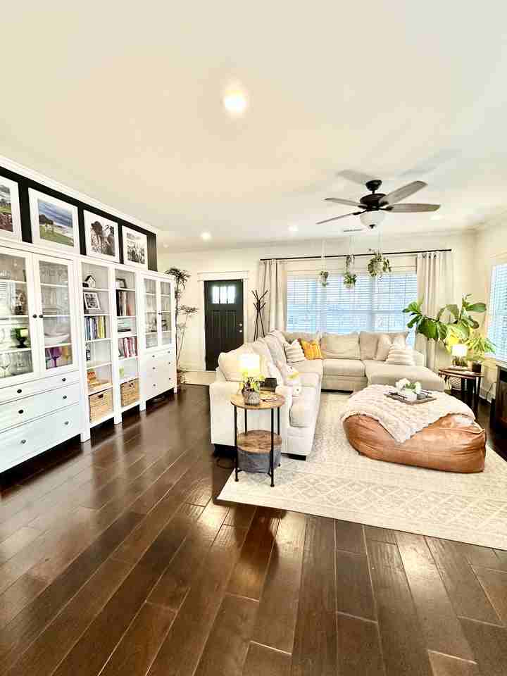 16 S Textile Ave #NA - Photo 2 of 25