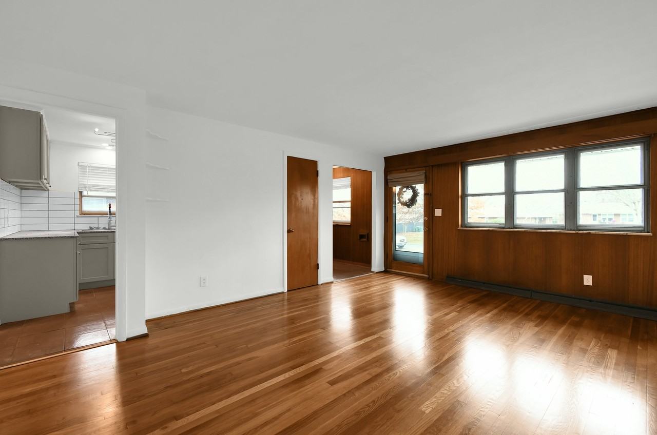 39 Sunnyside Ln #39 - Photo 3 of 14