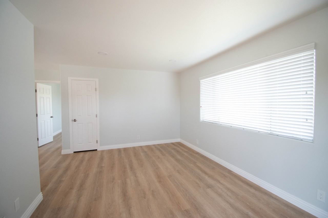 1147 W 170th St #NA - Photo 4 of 36
