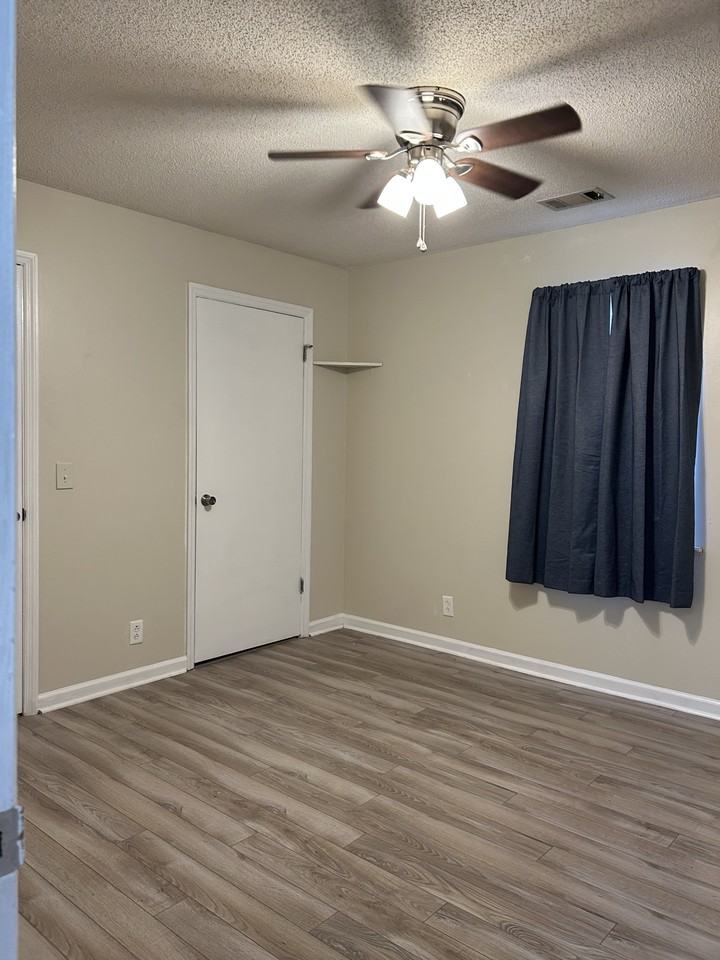 954 Unadilla Trl #NA - Photo 6 of 10