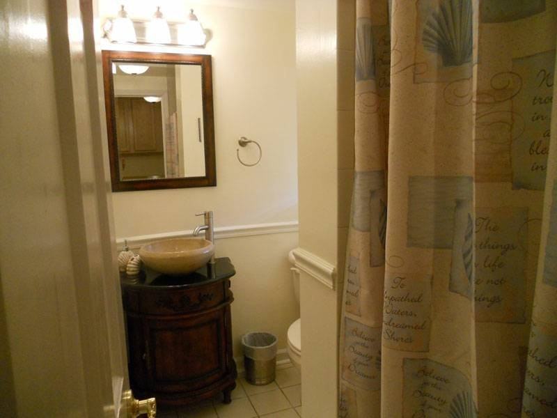 1025 Simpson Ave #1025A - Photo 7 of 14