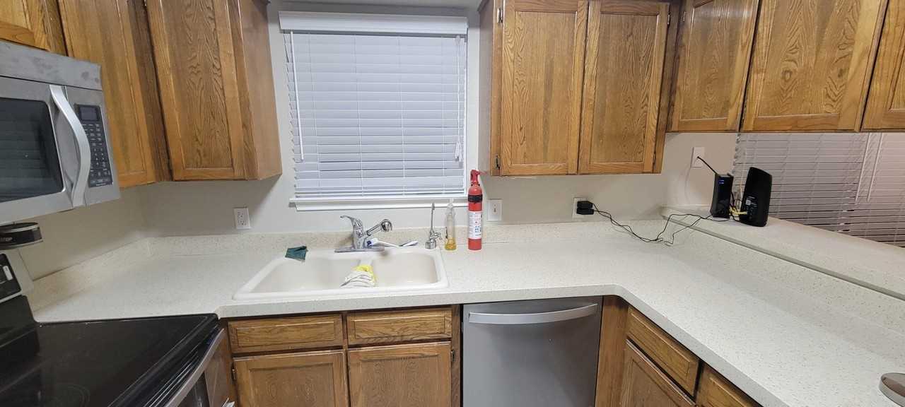 Storm Dr - Photo 3 of 19