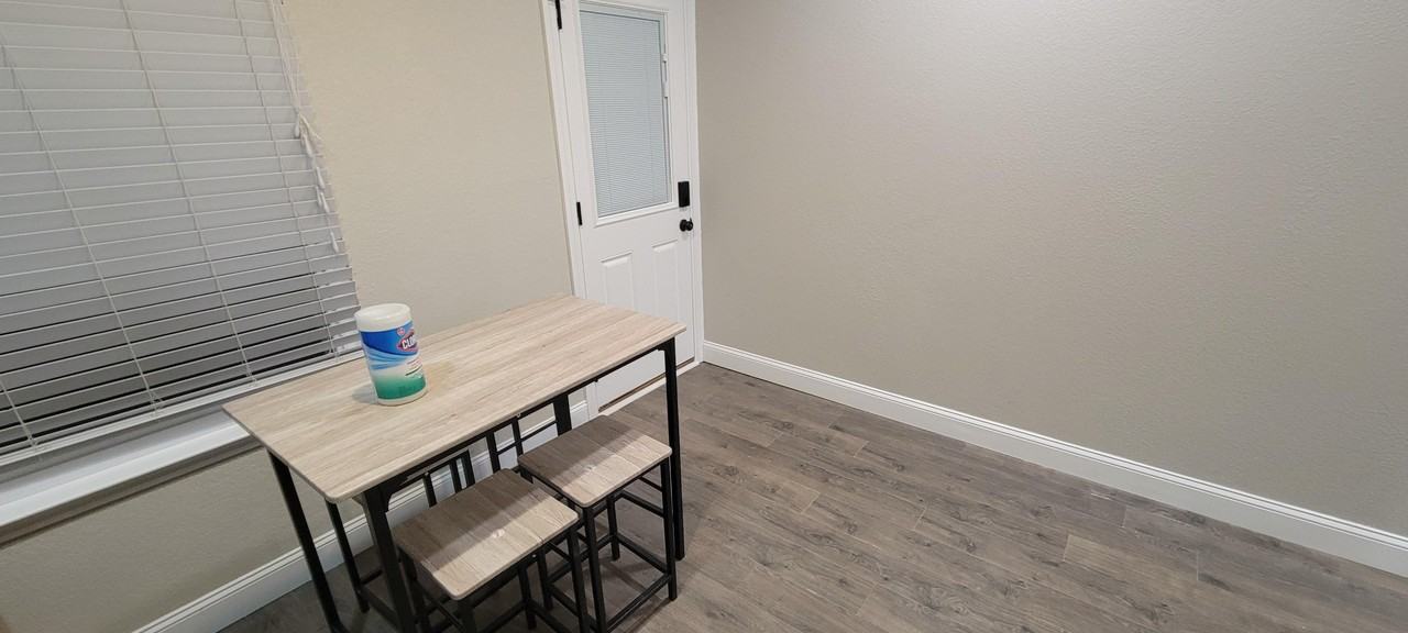 Storm Dr - Photo 4 of 19