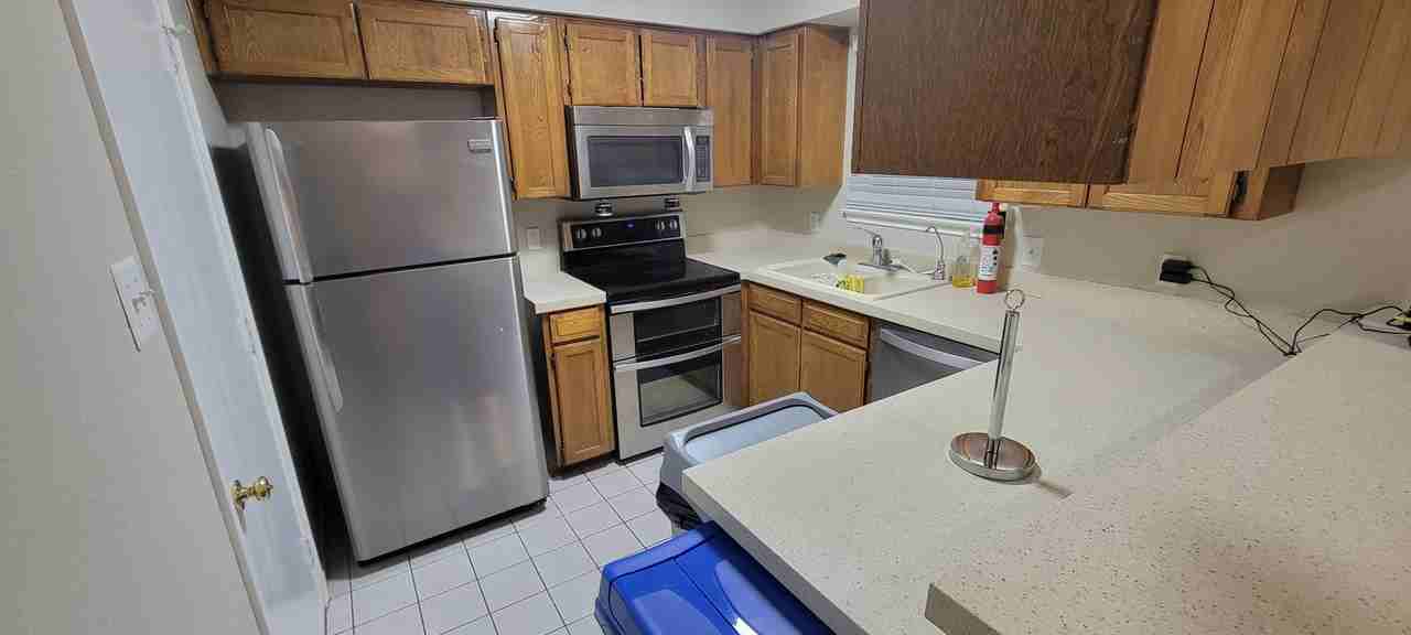 Storm Dr - Photo 7 of 19