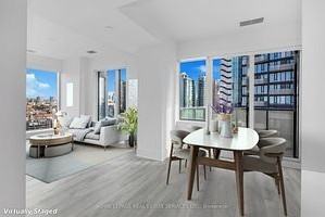 470 Front St W #1906