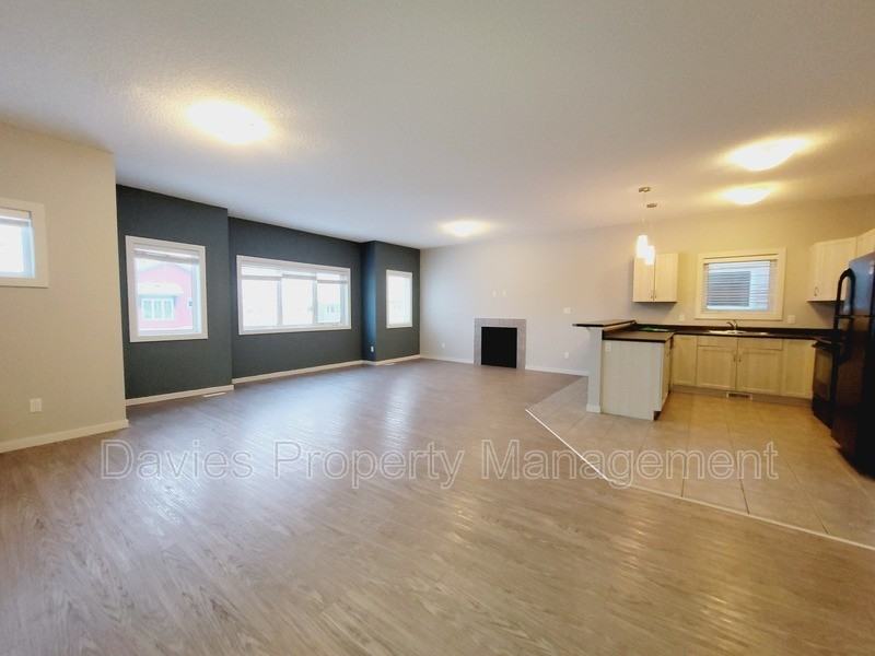 3932 Claxton Loop Sw - Photo 4 of 15