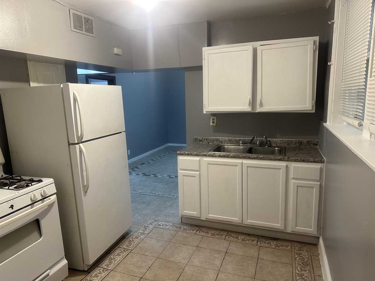 87th & May St Apartments 8716 S May St 18, Chicago, IL 60620 Zumper