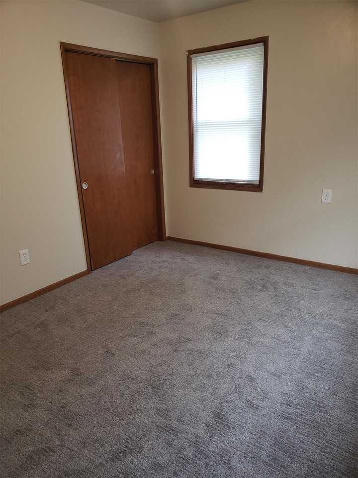 1313 1st Ave #1 - Photo 3 of 10