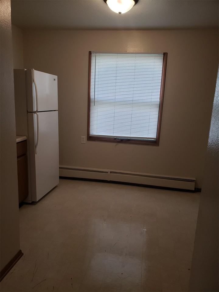 1313 1st Ave #1 - Photo 7 of 10