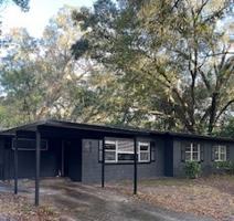 featured image of 631 Nw 36th Dr #1