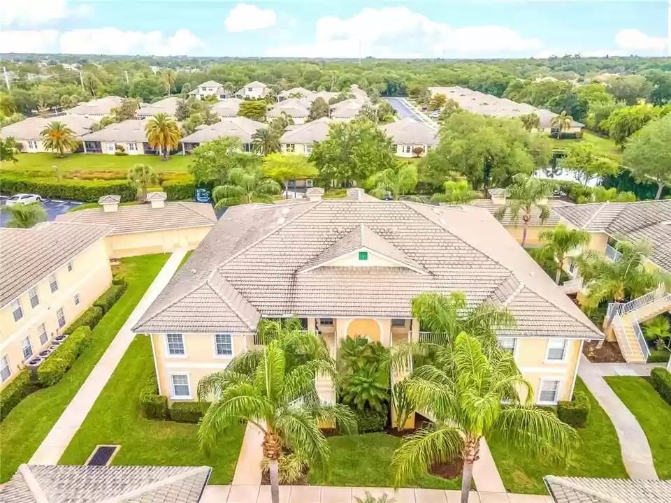 600 Mirabella Cir #201 - Photo 4 of 50