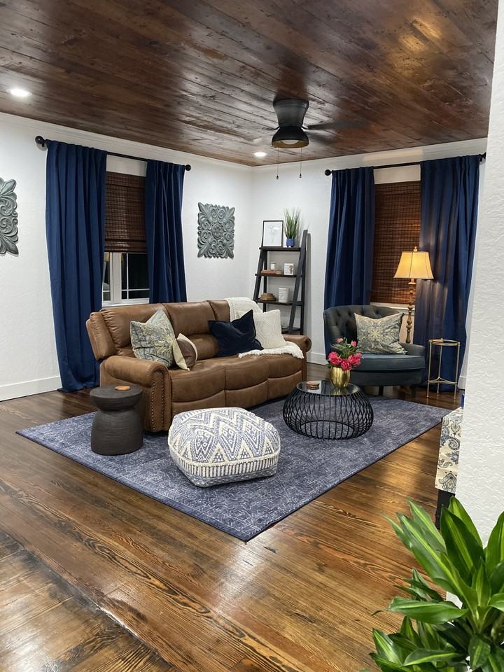 239 E Woodlawn Ave #NA - Photo 3 of 10