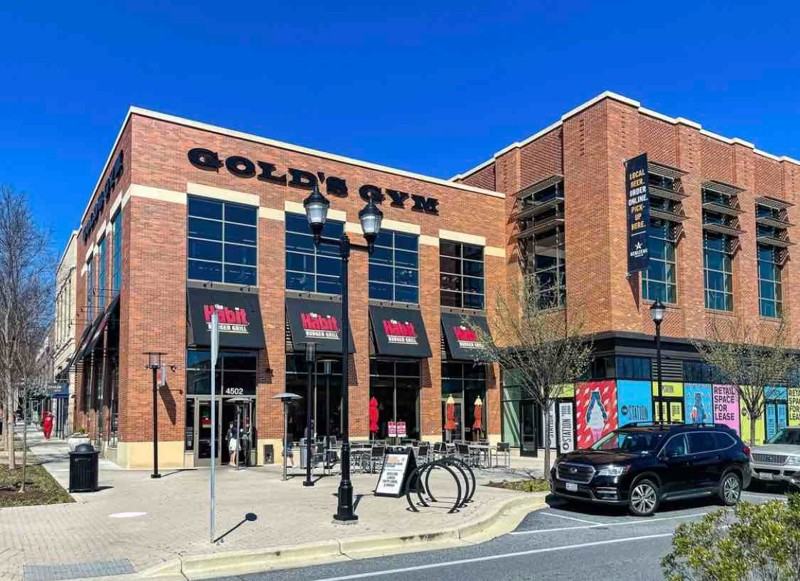 7525 Riverdale Rd - Photo 7 of 10