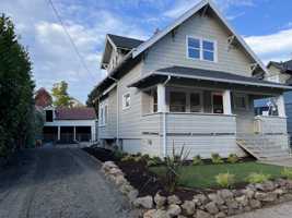 featured image of 619 Ne Stanton St #NA