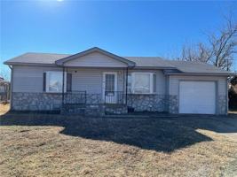 featured image of 3902 Se 10th Pl #1