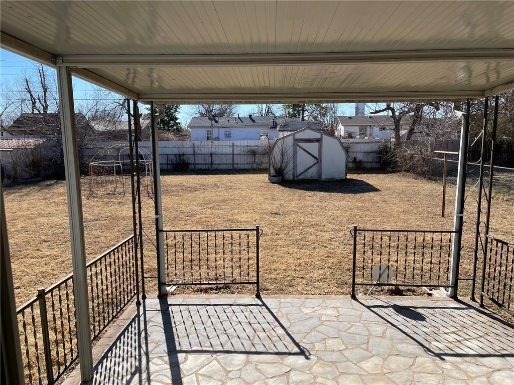 3902 Se 10th Pl #1 - Photo 5 of 6