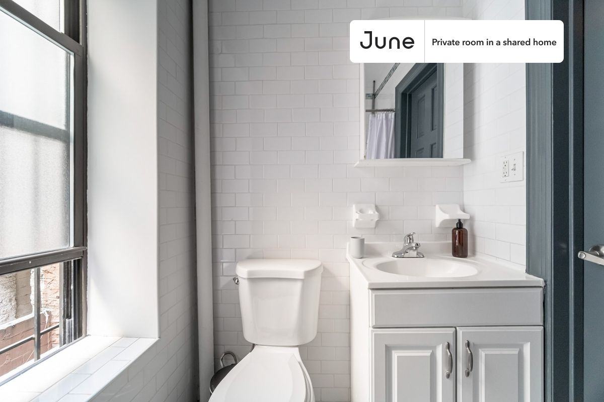 615 W 136th St #D - Photo 7 of 9