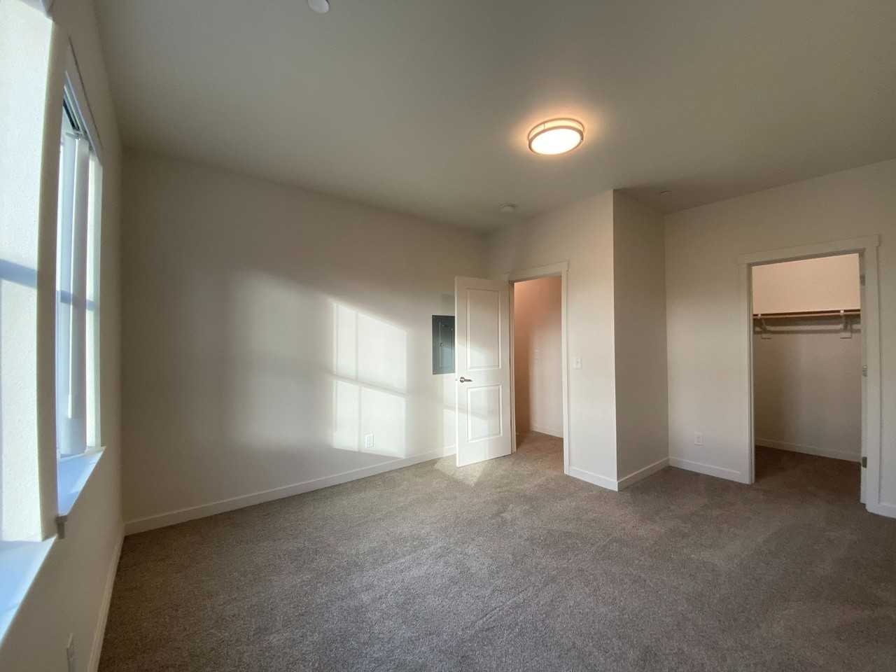 Cecelia Place Apartments - Photo 6 of 46