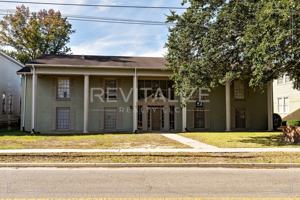 featured image of 18 S Catherine St