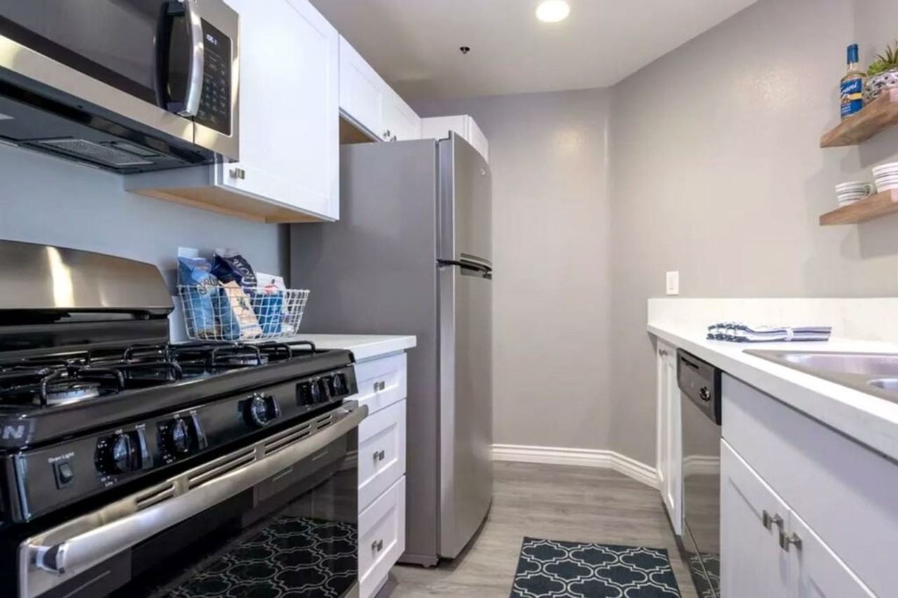 51 AT THE VILLAGE, LP - Photo 4 of 16