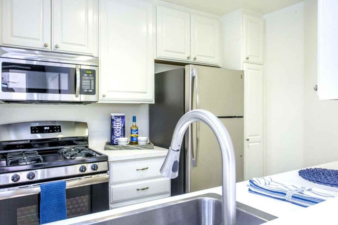 51 AT THE VILLAGE, LP - Photo 5 of 16