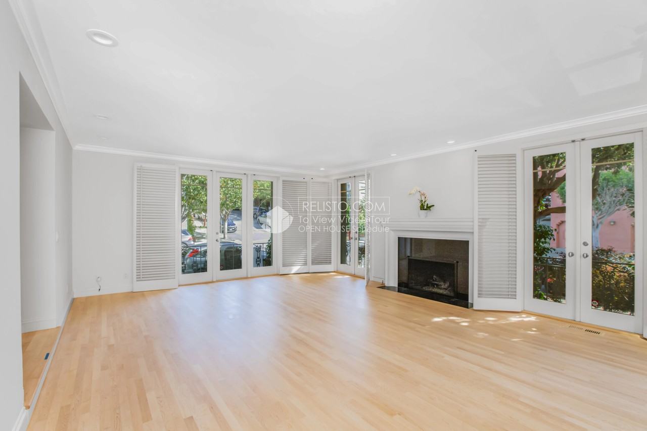 2701 Broderick St - Photo 3 of 47