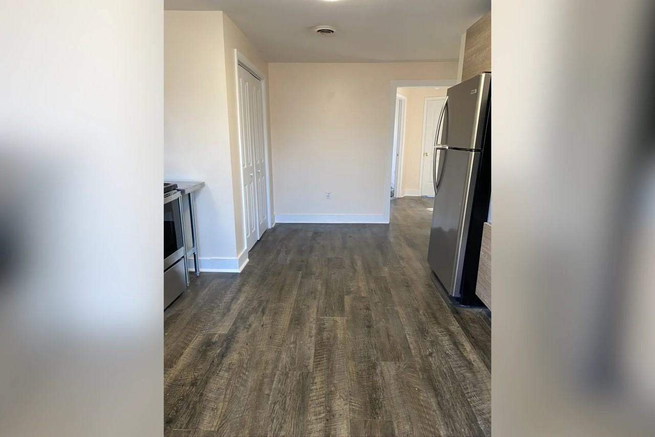 114 E Main St - Photo 3 of 9