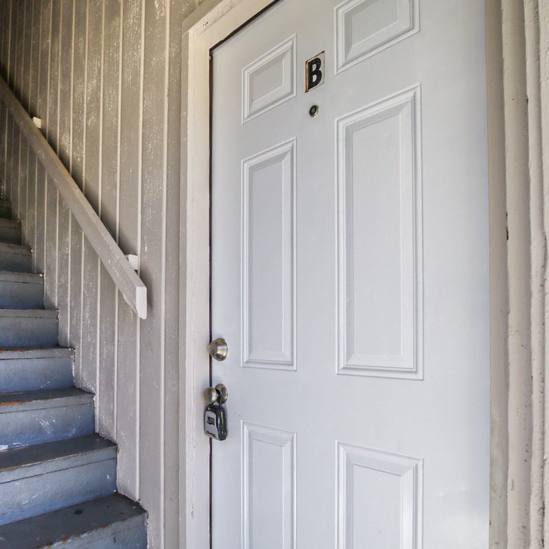 1212 Riverview Dr #B - Photo 2 of 23