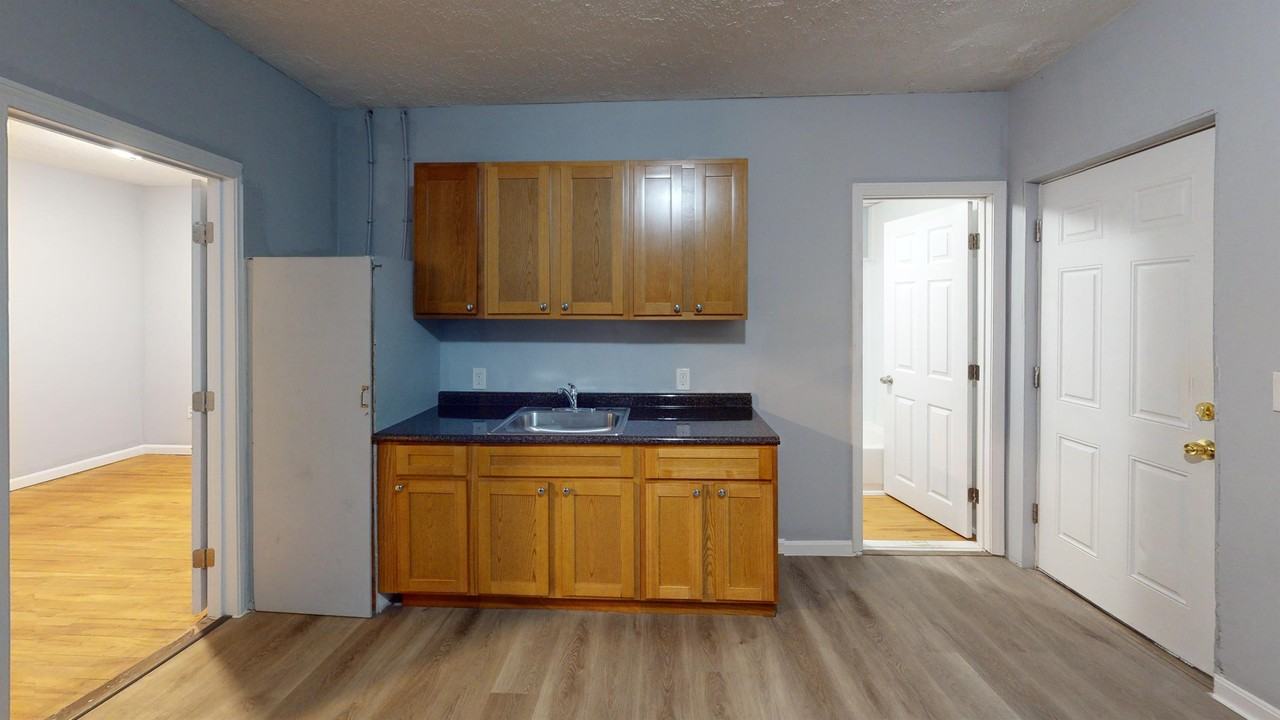 3 52.5 Wall Street, #3 - Photo 2 of 21