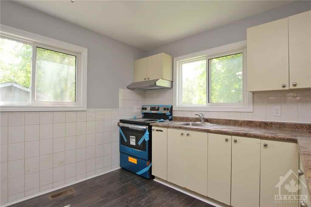 1470 Claymor Avenue #1 - Photo 5 of 20