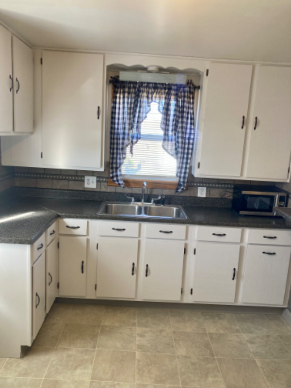 1564 25th St Nw - Photo 3 of 8