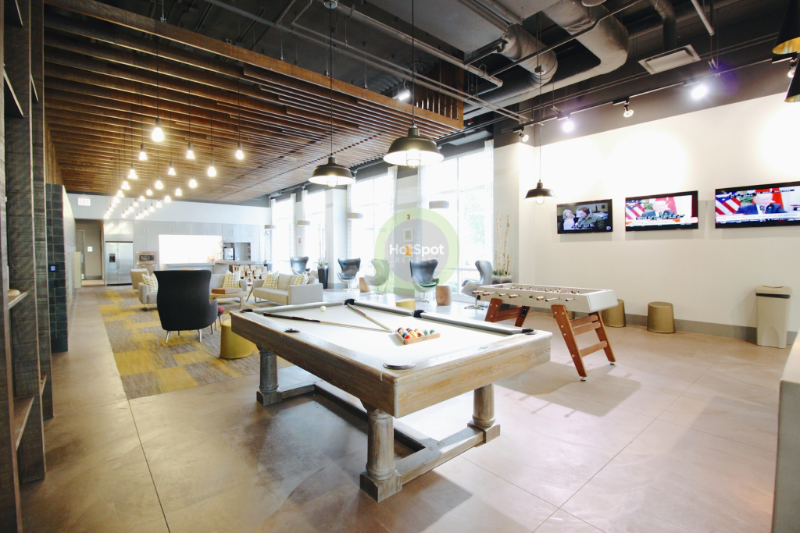 820 S Clark St - Photo 7 of 8