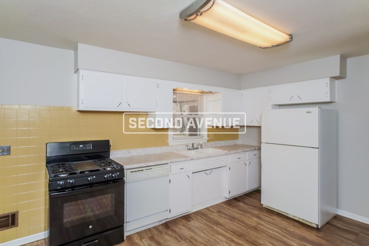 4813 Jean Ave - Photo 4 of 16