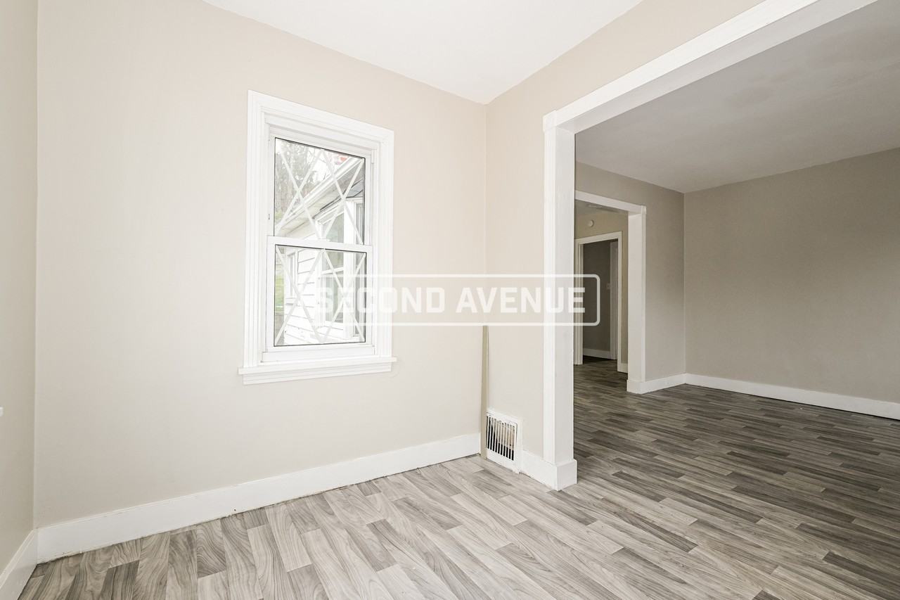 1030 Franklin Dr - Photo 6 of 17