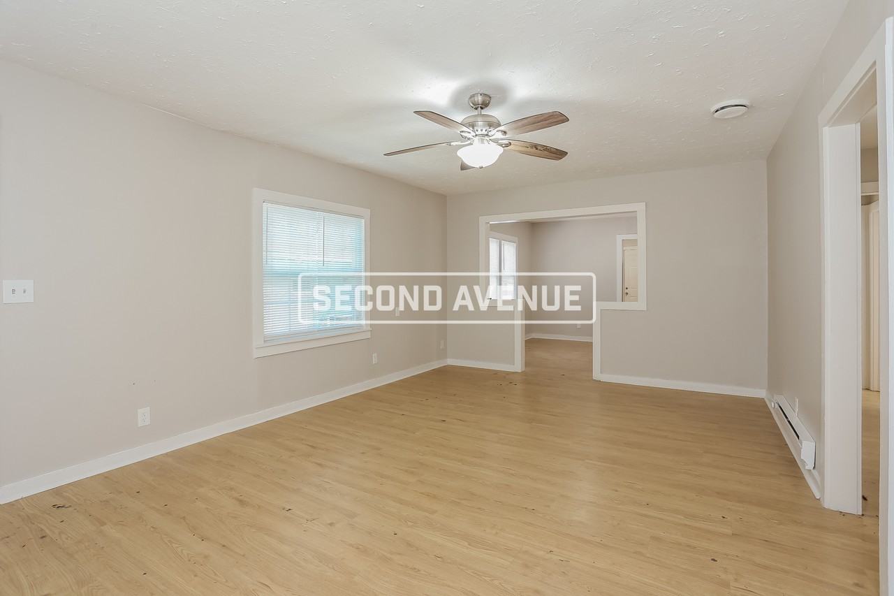 1934 W 6th St - Photo 5 of 21